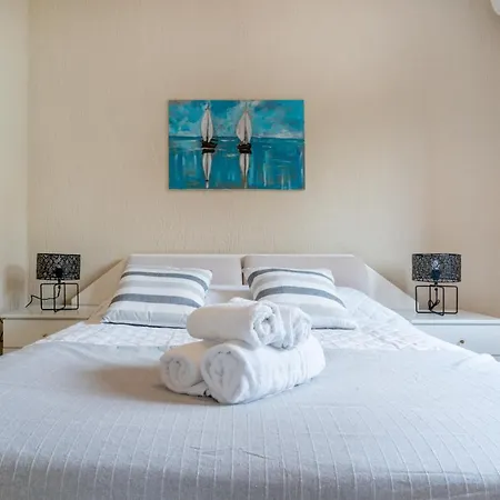 Poseidon شقة فندقية سبارتيا