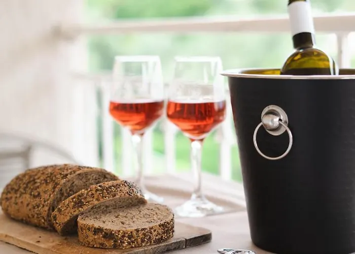 Poseidon Aparthotel 4*