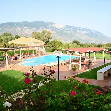 Poseidon Apart-hotel 4*