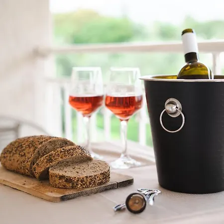 Poseidon Apart-hotel 4*